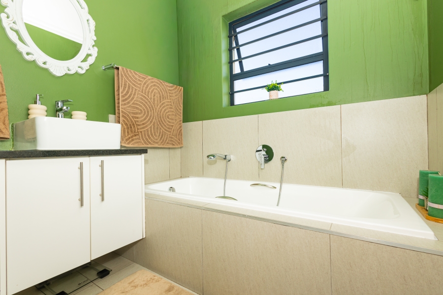 3 Bedroom Property for Sale in Marinda Park Western Cape